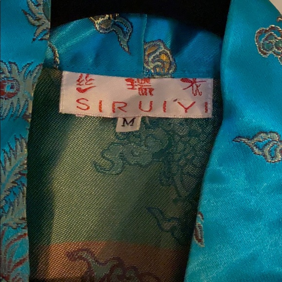 Sirulyi robe - Picture 5 of 8
